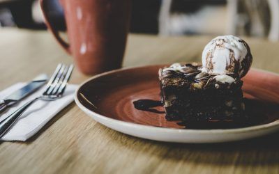Receta Brownie de chocolate con helado de vainilla
