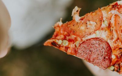 Receta Pizza de pepperoni con aceitunas negras