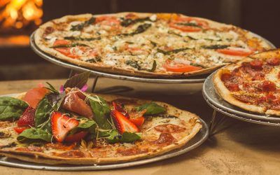 Masa de pizza casera con cerveza